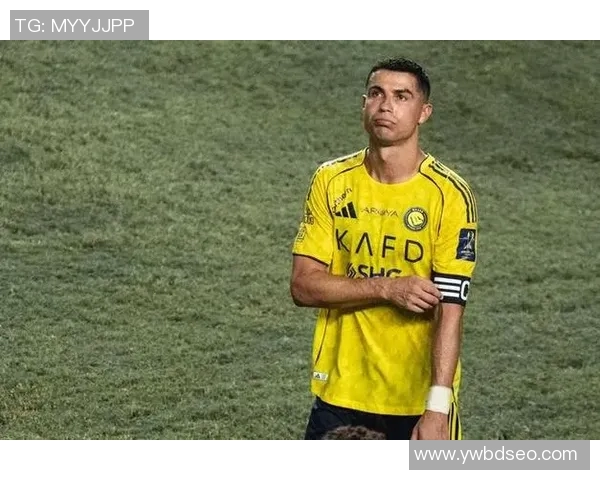 21岁足球明星意外秃头引发热议球迷纷纷猜测背后原因与影响